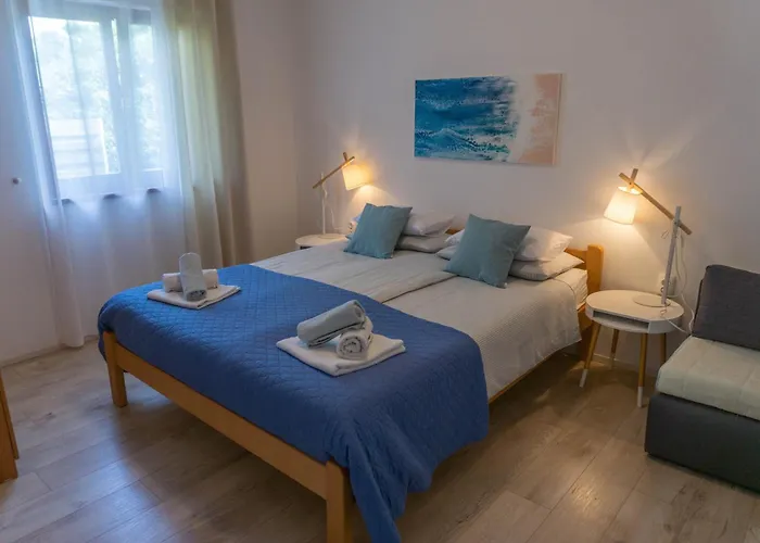 Apartmán With Parking Space Baska, Krk - 24097 *